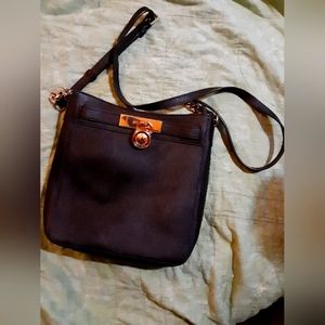 Michael Kors Hamilton Black Messenger Leather Crossbody Bag